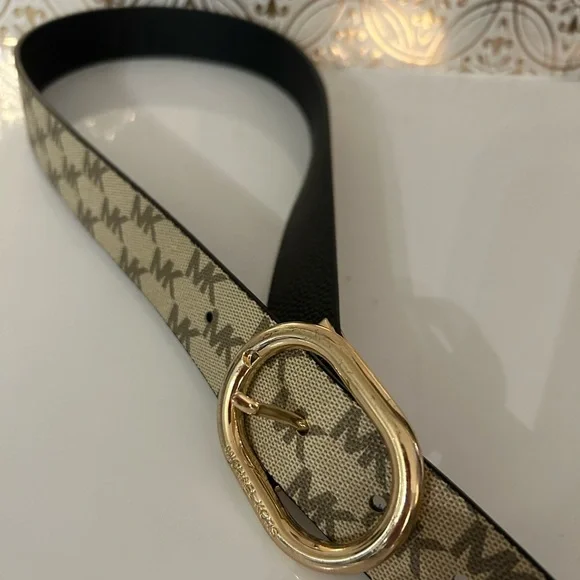 Michael Kors Signature Black and Gold Belt Reversible - Picture 1 of 5